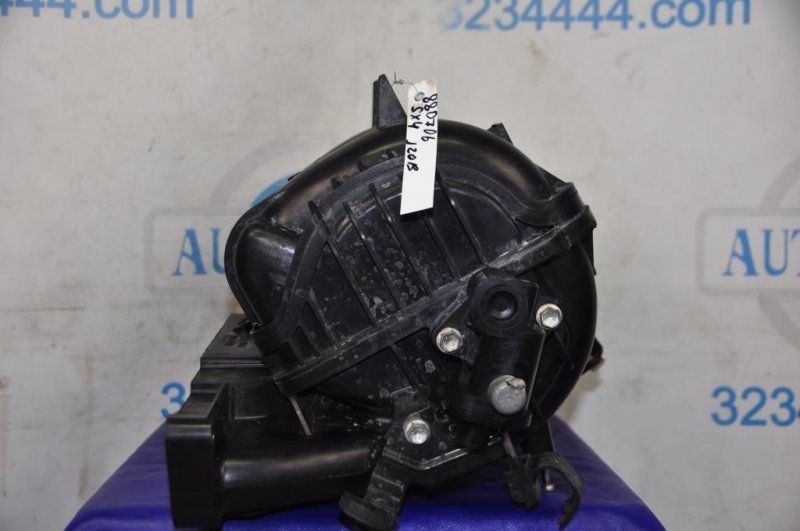 Коллектор впускной SUZUKI SX4 06-13 Седан 2.0 Коллектор впускной SUZUKI SX4 06-13 Седан 2.0