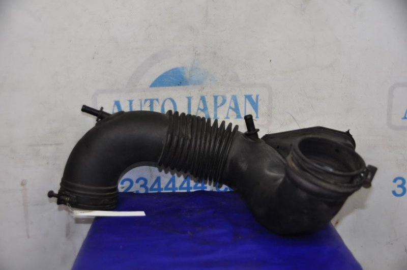 Запчасть патрубок воздушного фильтра HYUNDAI SONATA YF 10-14 2014 Седан 2.4 28130-3Q160 Б/У Патрубок воздушного фильтра HYUNDAI SONATA YF 10-14 2014 Седан 2.4 28130-3Q160 Б/У