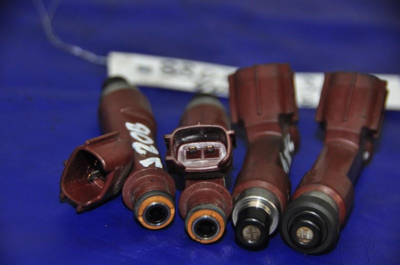 Форсунка топливная SUZUKI SX4 06-13 Седан 2.0