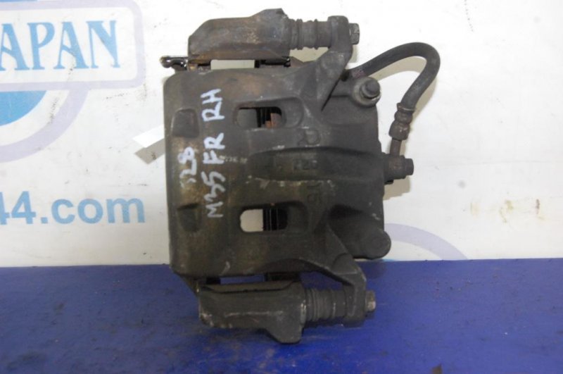 Суппорт тормозной передний правый M35/M45 04-10