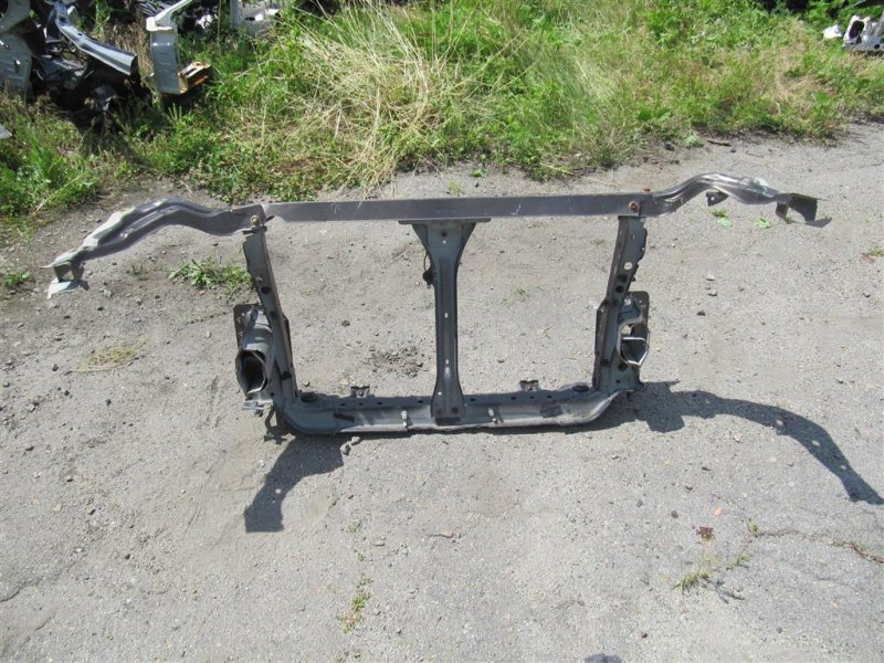 Панель передняя TRIBECA B9 05-07