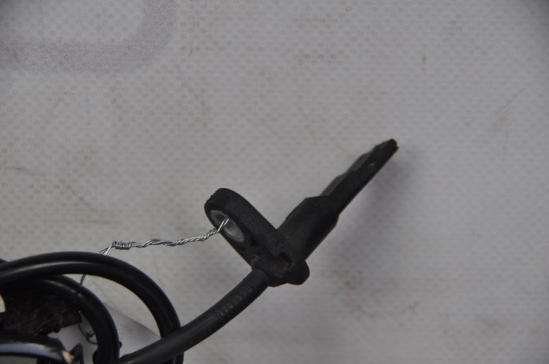 Датчик ABS задний правый NISSAN ALTIMA L32 07-12 VQ25DE 4Cyl