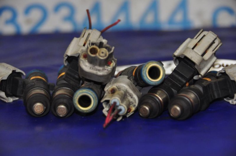 Форсунка топливная INFINITI M35/M45 04-10 2008 Седан 3.5 VQ35DE 16600-CD70A Б/У