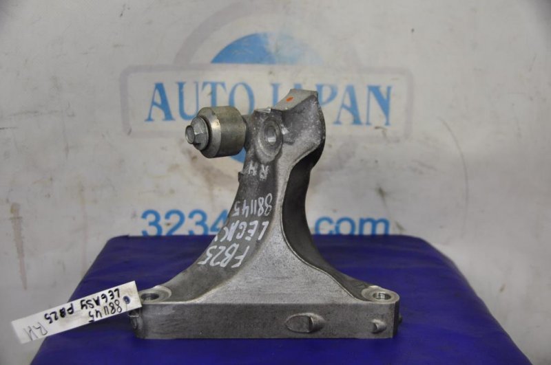 Кронштейн КПП правый LEGACY BN 14-18 2015 Седан 2.5