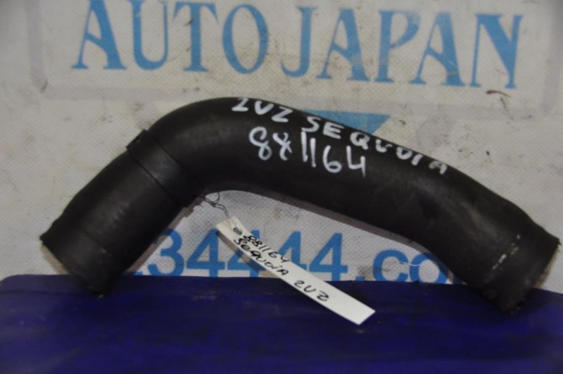 Патрубок системы охлаждения TOYOTA SEQUOIA 01-07 2002 UCK35 4.7 2UZFE 165710F020 Б/У