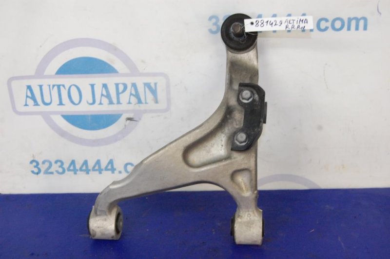 Рычаг задней подвески поперечный верхний задний правый NISSAN ALTIMA L32 07-12 2008 VQ25DE 4Cyl 55501-JA000 Б/У