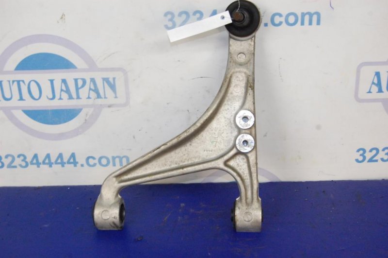 Рычаг задней подвески поперечный верхний задний правый INFINITI G25/G35/G37/Q40 06-14 2013 Седан 3.7 VQ37VHR 55501-JK02A Б/У