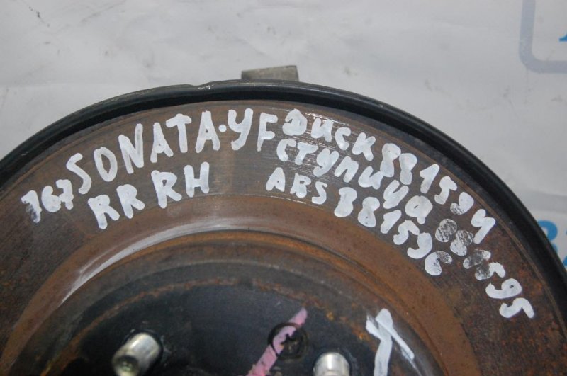 Цапфа задняя правая HYUNDAI SONATA YF 10-14 Седан 2.4 Цапфа задняя правая HYUNDAI SONATA YF 10-14 Седан 2.4