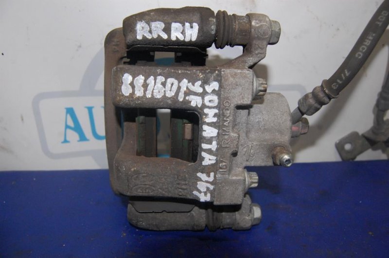 Суппорт тормозной задний правый HYUNDAI SONATA YF 10-14 2014 Седан 2.4 58230-3Q100 Б/У