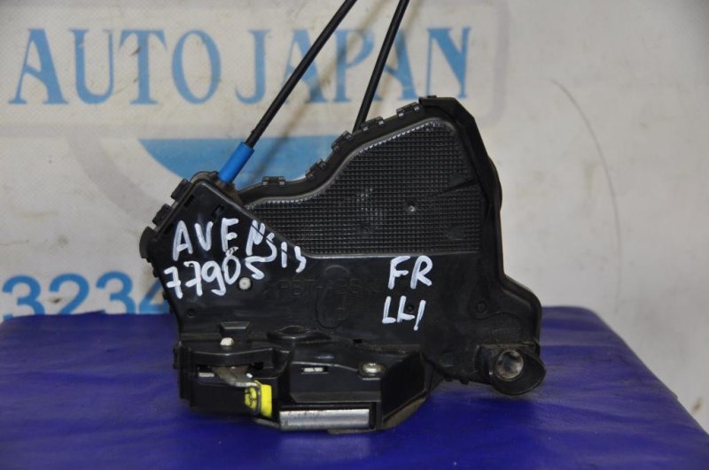 Замок двери передний левый TOYOTA AVENSIS 08-18