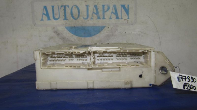 Блок предохранителей моторный отсек LEXUS GS350 GS300 05-11