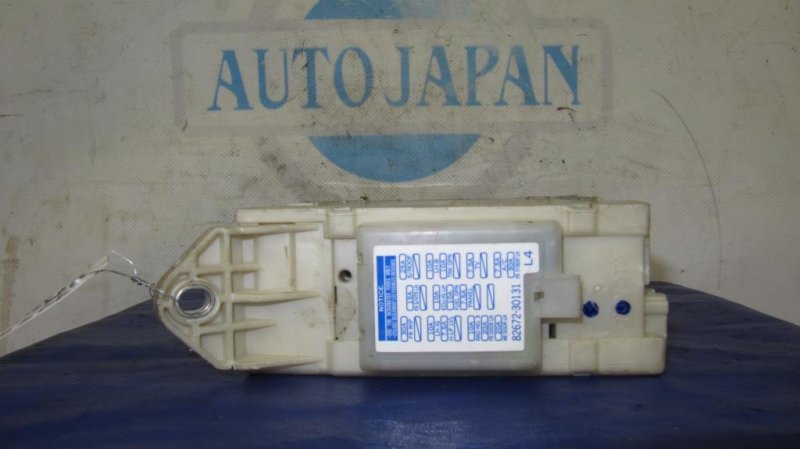 Блок предохранителей моторный отсек GS350 GS300 05-11