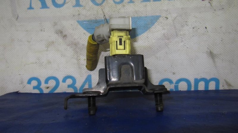 Датчик удара передний левый SUBARU FORESTER SG 02-07 98231SA050 Б/У