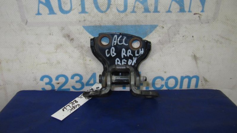 Запчасть петля двери верхняя задняя левая HONDA ACCORD CB 89-93 67950-SM4-901ZZ Б/У Петля двери верхняя задняя левая HONDA ACCORD CB 89-93 67950-SM4-901ZZ Б/У