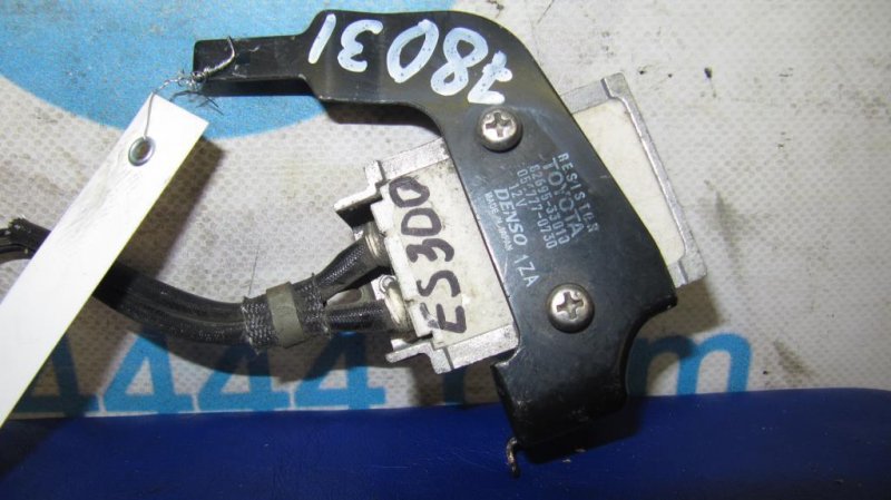 Блок электронный LEXUS ES300 ES330 01-06