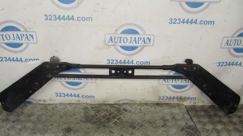 Крепление балки подвески переднее INFINITI FX S50 03-08 Внедорожник 3.5 Крепление балки подвески переднее INFINITI FX S50 03-08 Внедорожник 3.5