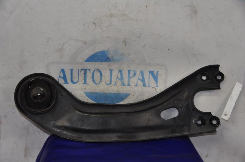 Запчасть рычаг задней подвески продольный задний левый HYUNDAI SONATA YF 10-14 2014 Седан 2.4 55270-3Q000 Б/У Рычаг задней подвески продольный задний левый HYUNDAI SONATA YF 10-14 2014 Седан 2.4 55270-3Q000 Б/У