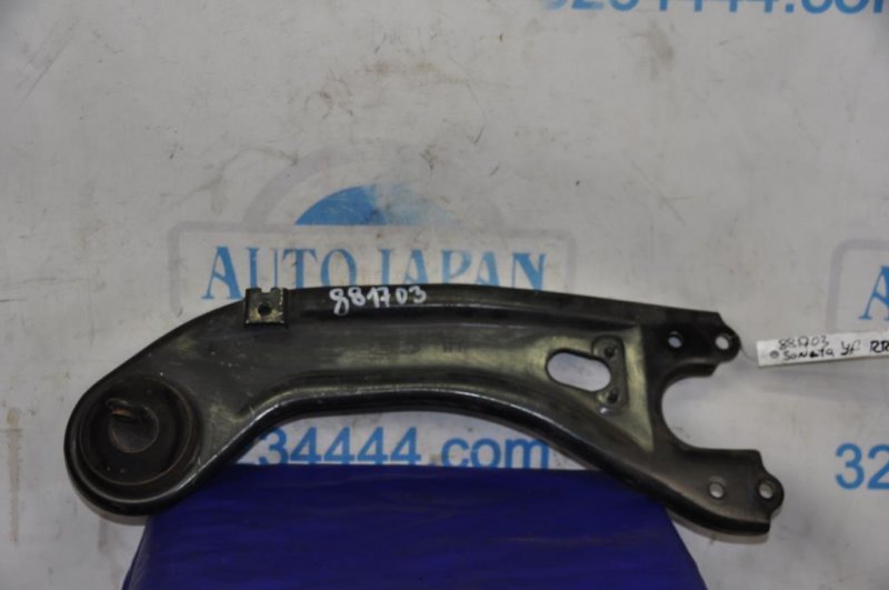 Рычаг задней подвески продольный задний левый SONATA YF 10-14 2014 Седан 2.4 Рычаг задней подвески продольный задний левый SONATA YF 10-14 2014 Седан 2.4