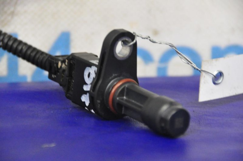 Запчасть датчик положения коленвала TOYOTA CAMRY 70 17- A25A 4190-02B33 Б/У Датчик положения коленвала TOYOTA CAMRY 70 17- A25A 4190-02B33 Б/У