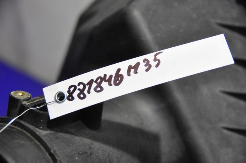 Корпус воздушного фильтра M35/M45 04-10 2008 Седан 3.5 VQ35DE