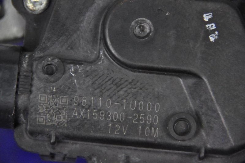 Моторчик стеклоочистителя передний SONATA YF 10-14 2011 Седан 2.4 Моторчик стеклоочистителя передний SONATA YF 10-14 2011 Седан 2.4