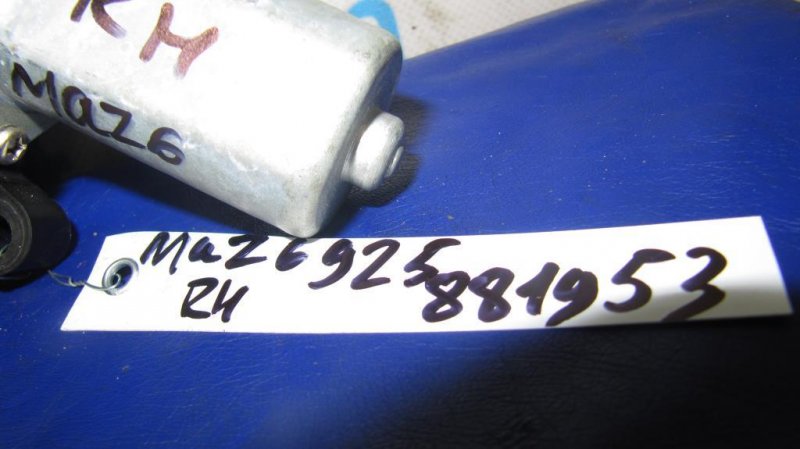 Моторчик стеклоподъемника передний правый MAZDA 6 GJ 12- Седан 2.5