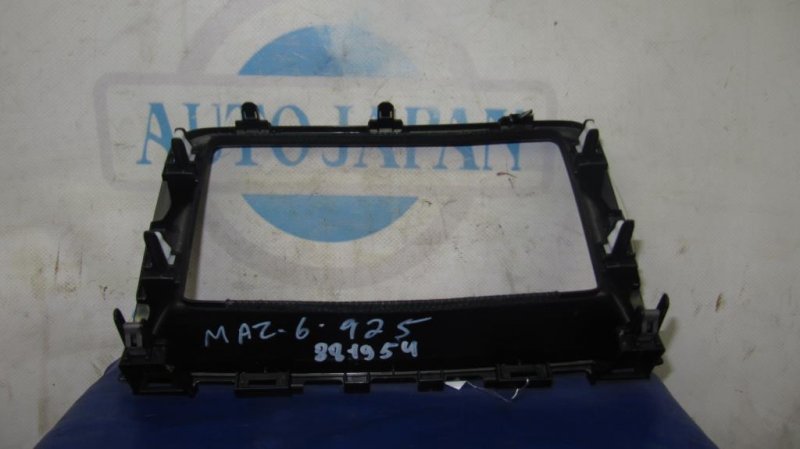 Накладка торпедо под магнитолу MAZDA 6 GJ 12-