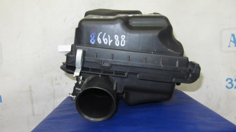 Корпус воздушного фильтра NISSAN SENTRA B17 12-21 Седан 1.8 16500-3RC2A Б/У