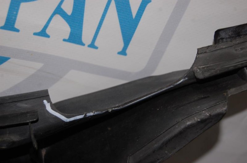 Пластик под лобовое стекло / Жабо правый FX S50 03-08 2007 Внедорожник 3.5