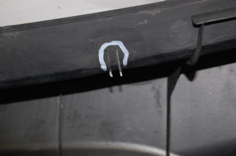 Пластик под лобовое стекло / Жабо правый FX S50 03-08 2007 Внедорожник 3.5