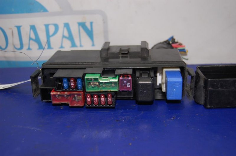 Блок предохранителей моторный отсек INFINITI FX S50 03-08 2007 Внедорожник 3.5 24381-7990A Б/У