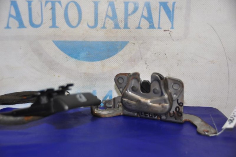 Замок спинки сиденья LEGACY BN 14-18 2015 Седан 2.5