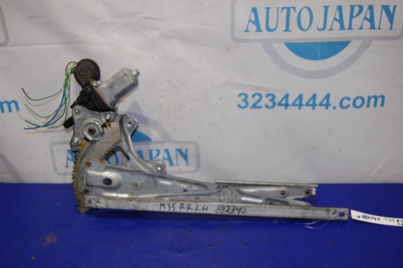 Стеклоподъемник задний левый INFINITI M35/M45 04-10 2008 Седан 3.5 VQ35DE 82731-EH100 Б/У