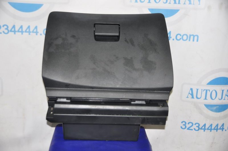 Бардачок NISSAN SENTRA B17 12-21 2017 Седан 1.8 68520-4AT0A Б/У