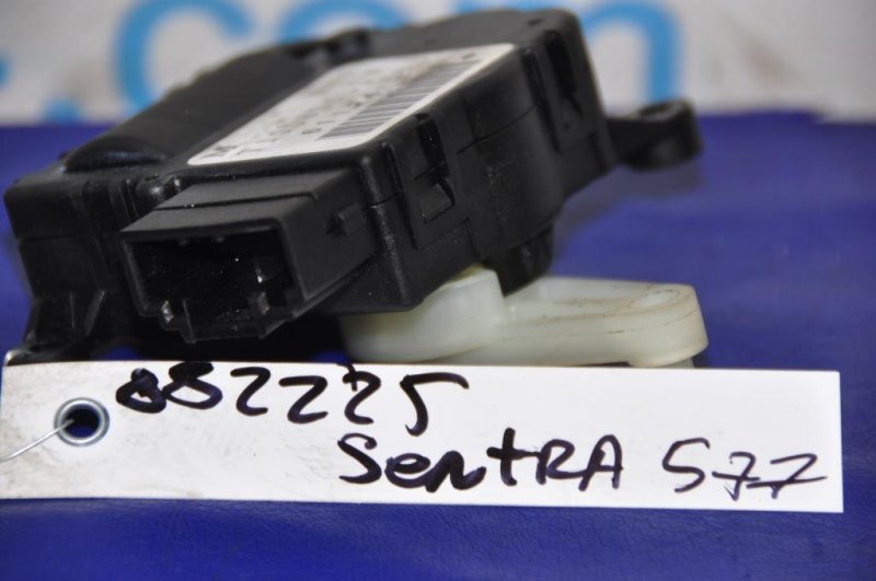 Моторчик заслонки печки SENTRA B17 12-21 2017 Седан 1.8