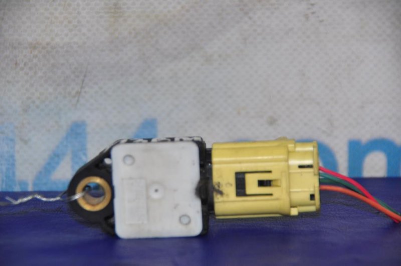 Датчик удара LEXUS IS250/350 05-13 Седан 2.5