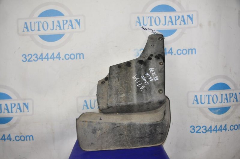 Брызговик задний левый LEXUS LX470 98-07 2003 Внедорожник 4.7 Б/У