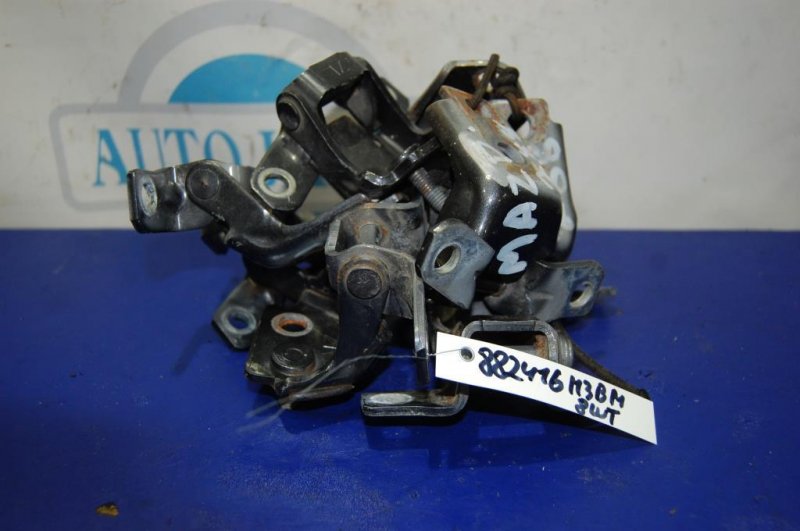 Петля двери MAZDA 3 BM 13-19 Б/У