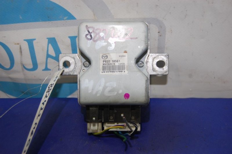 Блок управления топливным насосом MAZDA 3 BM 13-19 PE02-18-561 Б/У