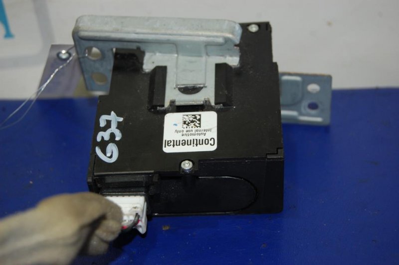 Блок электронный G25/G35/G37/Q40 06-14