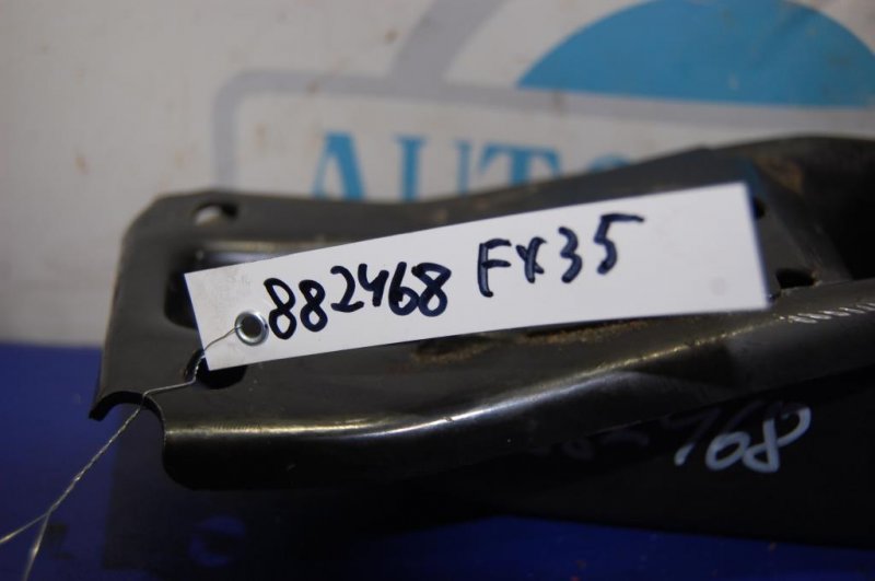 Кронштейн КПП FX S50 03-08 Кронштейн КПП FX S50 03-08