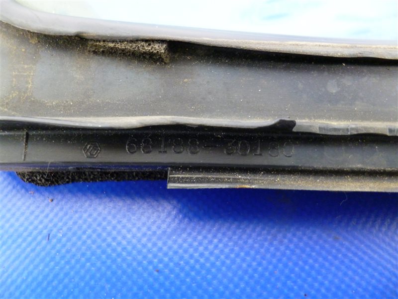 Стекло двери глухое заднее правое GS350 GS300 05-11 2007 Седан 3.5