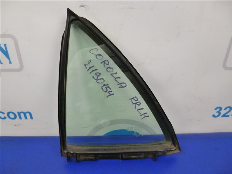 Стекло двери глухое заднее левое TOYOTA COROLLA 150 06-13 68124-02210 Б/У