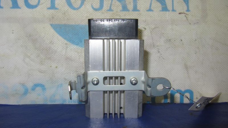 Блок управления топливным насосом SUBARU TRIBECA B9 05-07 Блок управления топливным насосом SUBARU TRIBECA B9 05-07