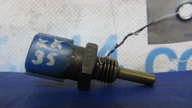 Датчик температуры охлаждающей жидкости EX35(37) 07-12