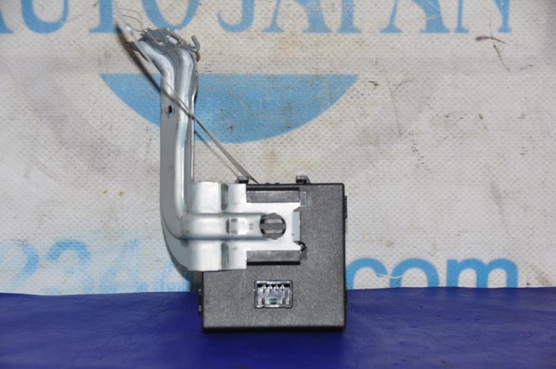 Блок управления центральным замком INFINITI G25/G35/G37/Q40 06-14 Седан 3.7 VQ37VHR