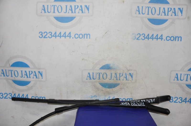 Поводок стеклоочистителя передний VOLKSWAGEN JETTA USA 10-17 5C7 955 409 A Б/У