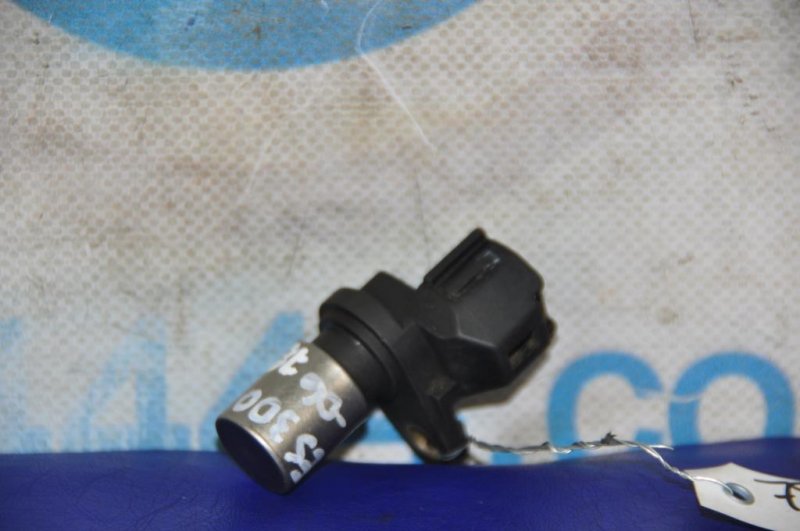 Датчик положения коленвала LEXUS ES300 ES330 01-06 90919-05012 Б/У