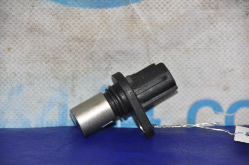 Датчик положения распредвала TOYOTA PRIUS - 20 03-11 90919-05024 Б/У