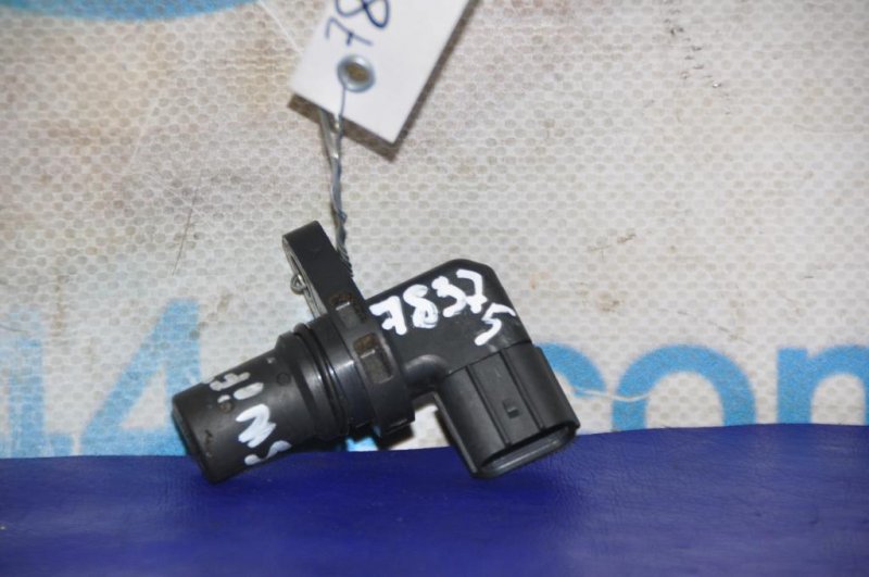 Датчик положения распредвала SUZUKI SWIFT 04-11 33220-51K00 Б/У